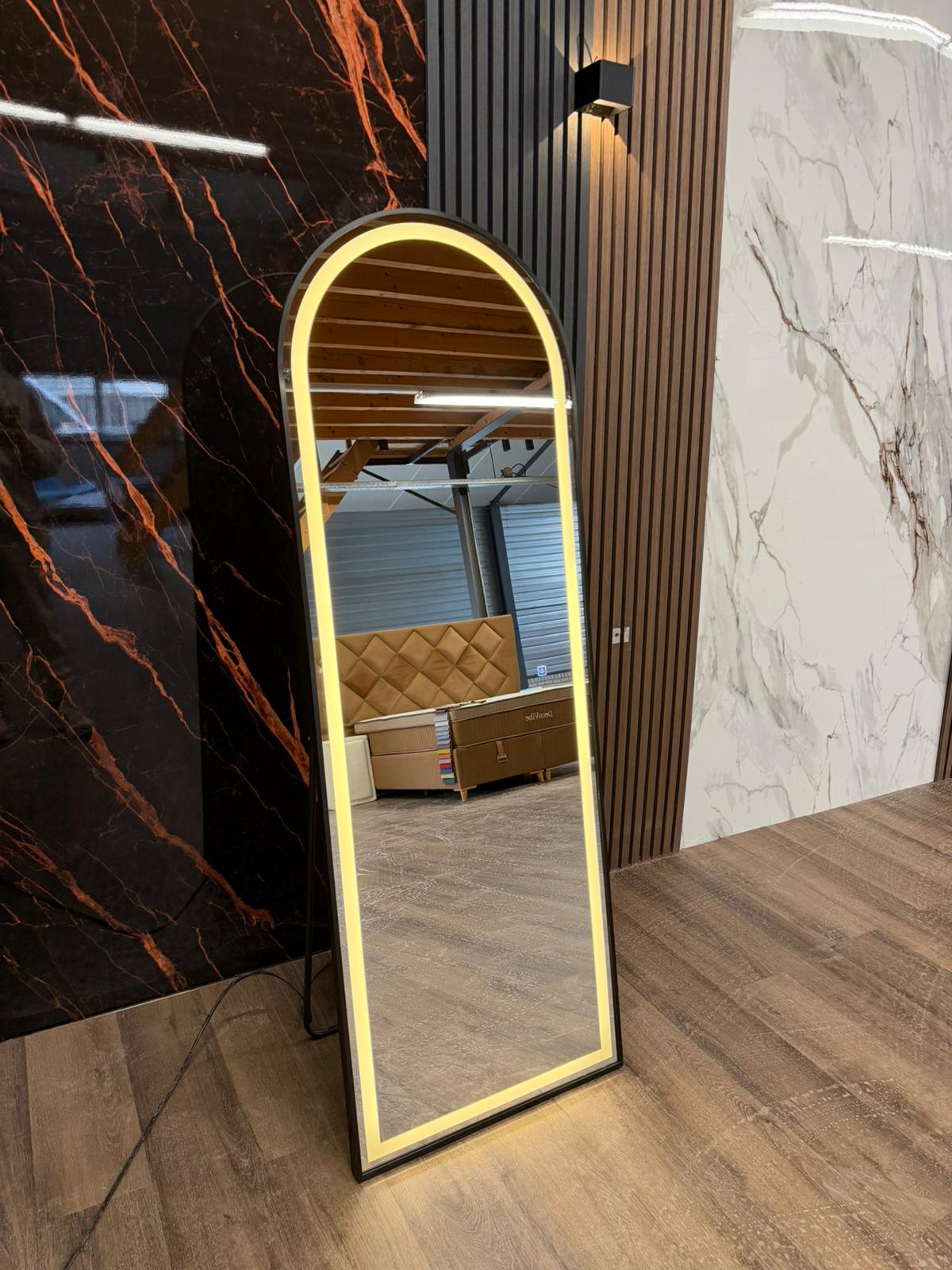 Staanspiegel 170x60 cm met Verlichting – Full Body Passpiegel - zwart