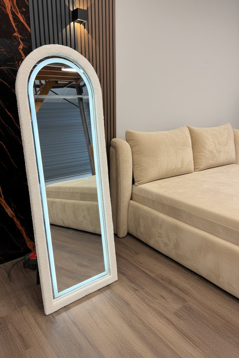 Full Body Staanspiegel 170x60 – LED Verlichting & Witte Teddy Stof
