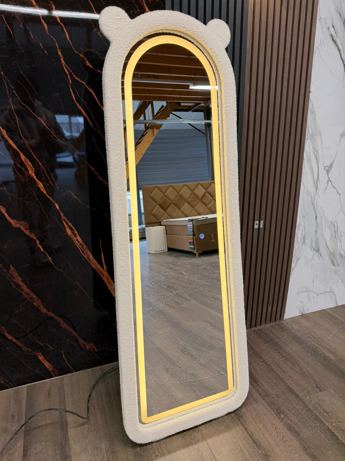 Full Body Staanspiegel 170x60 – LED & Teddy Design met Oortjes